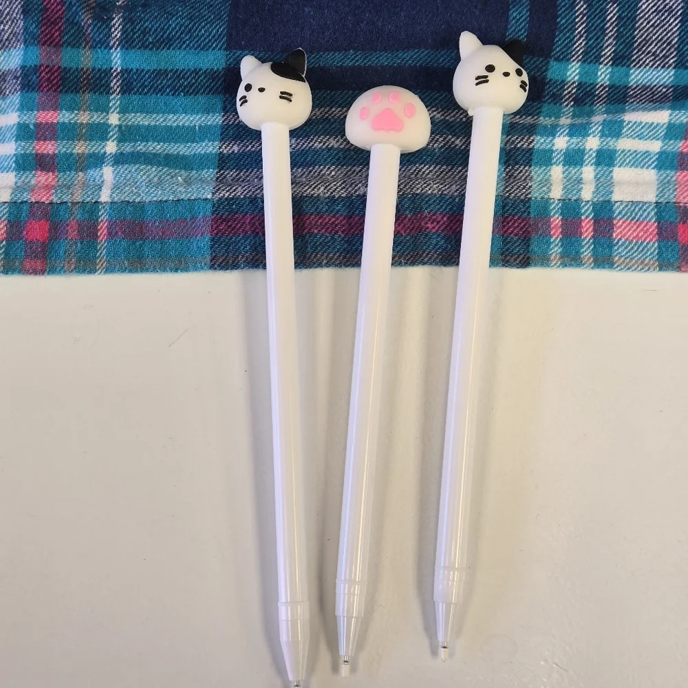 🍒🍒 2 Cute Cat Pens