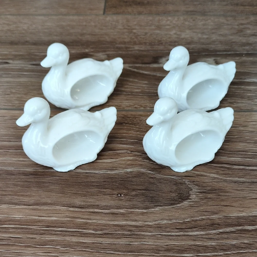 Vintage Shefford White Ceramic Duck Dining Napkin Holders -‎ Table Decor