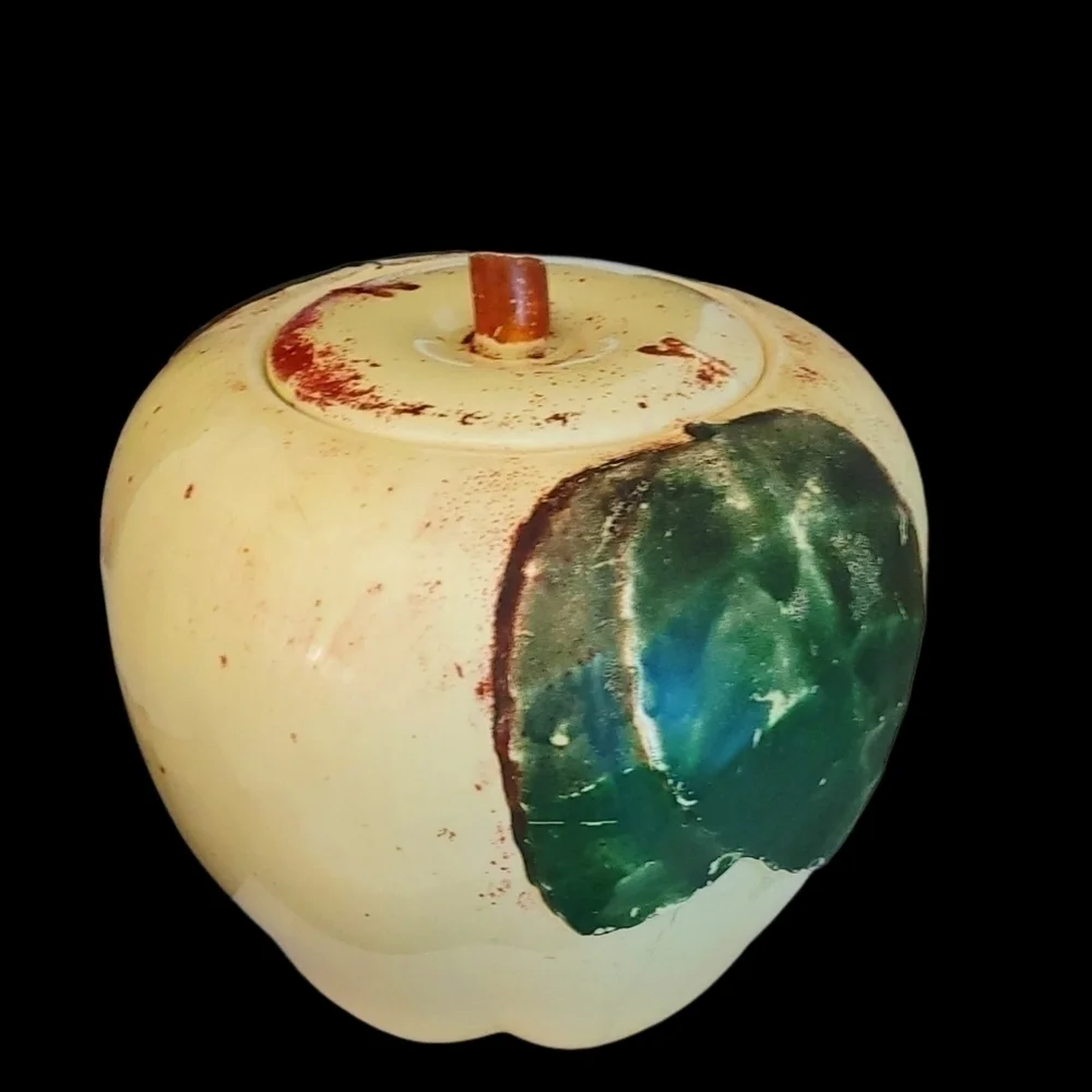 1940's Hull Pottery Blushing apple shaped cookie jar/ canister