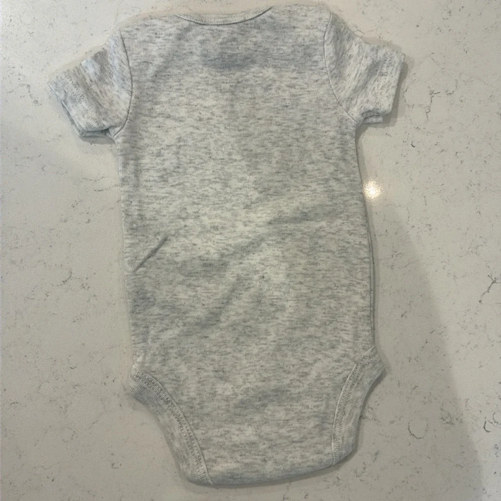 Just One You 3-Pack Lemon and Floral Onesies. Size NB