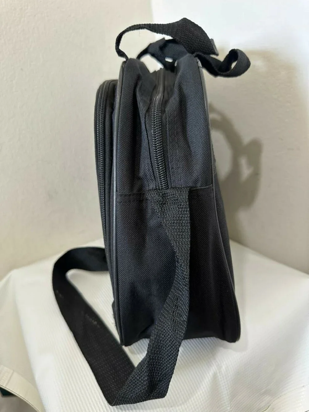 Black Flight Cabin Bag With Strap Travel Bag Hand Luggage