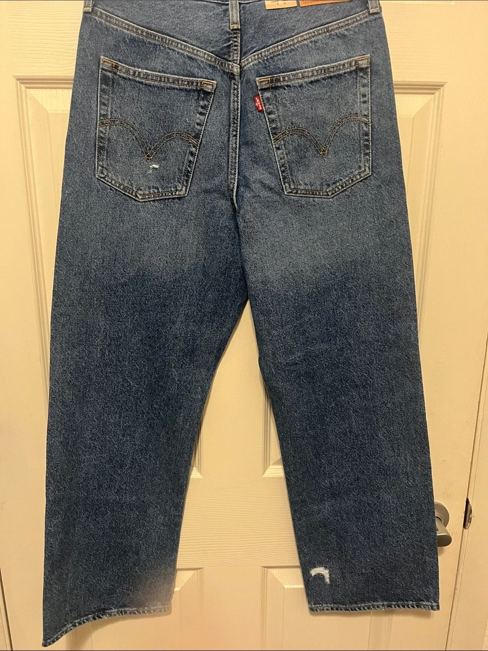Levi's Men's Distressed Dark Blue Relaxed Jeans