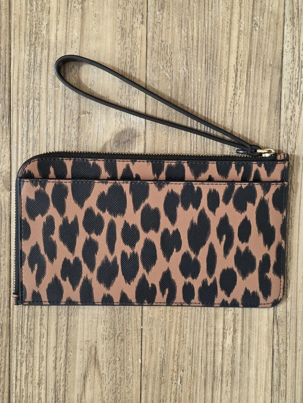 Kate Spade Lucy Leopard Medium L-Zip Wristlet
