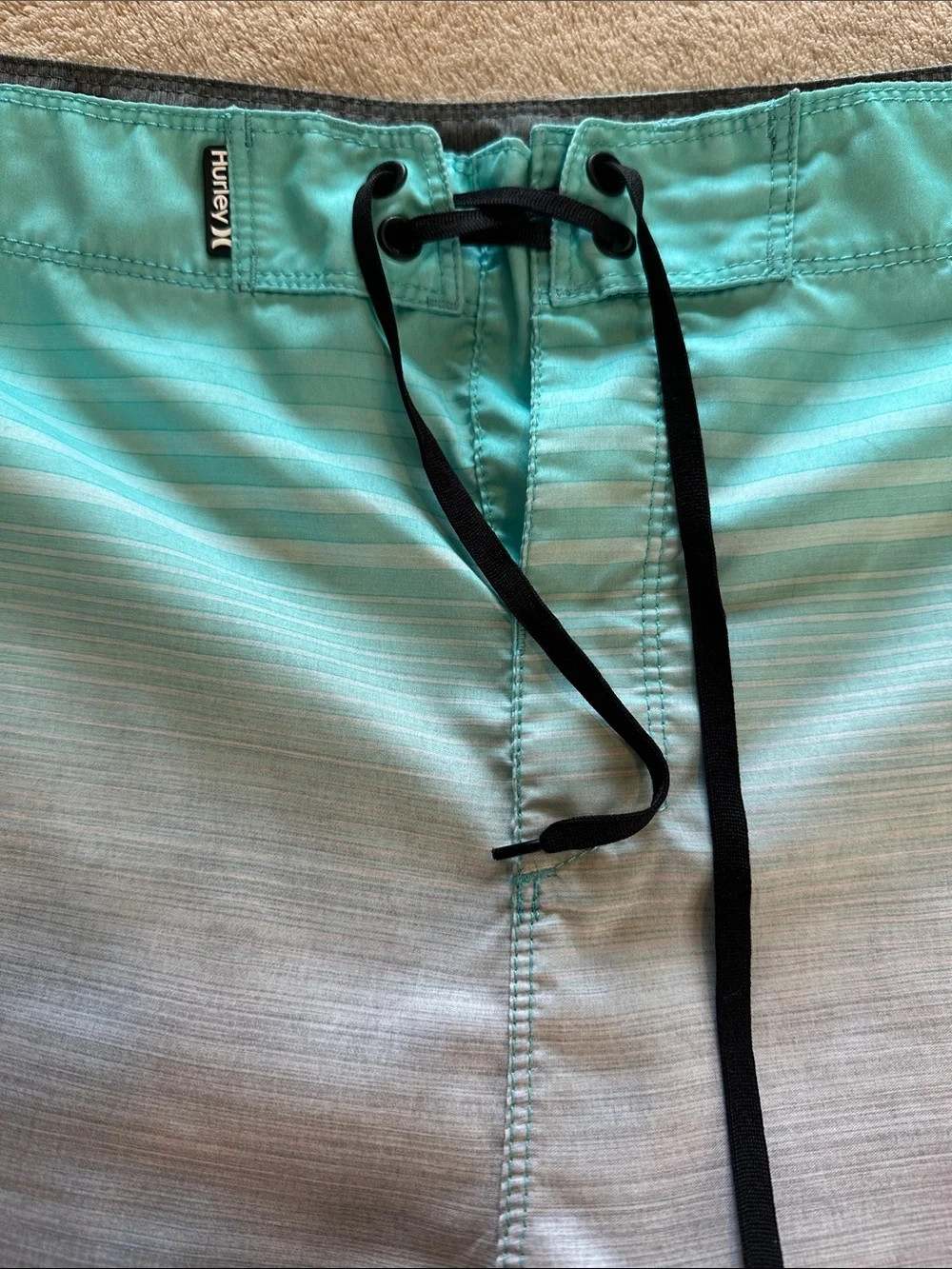 Hurley Men’s Teal to Light Gray Ombre Board Shorts Size 36
