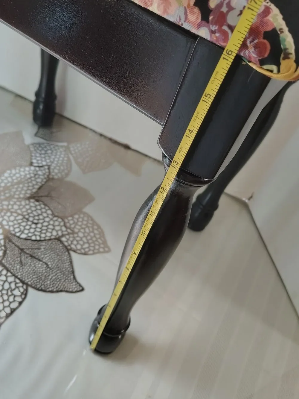 Vintage Floral Upholstered Accent Stool - Black Floral Storage 17