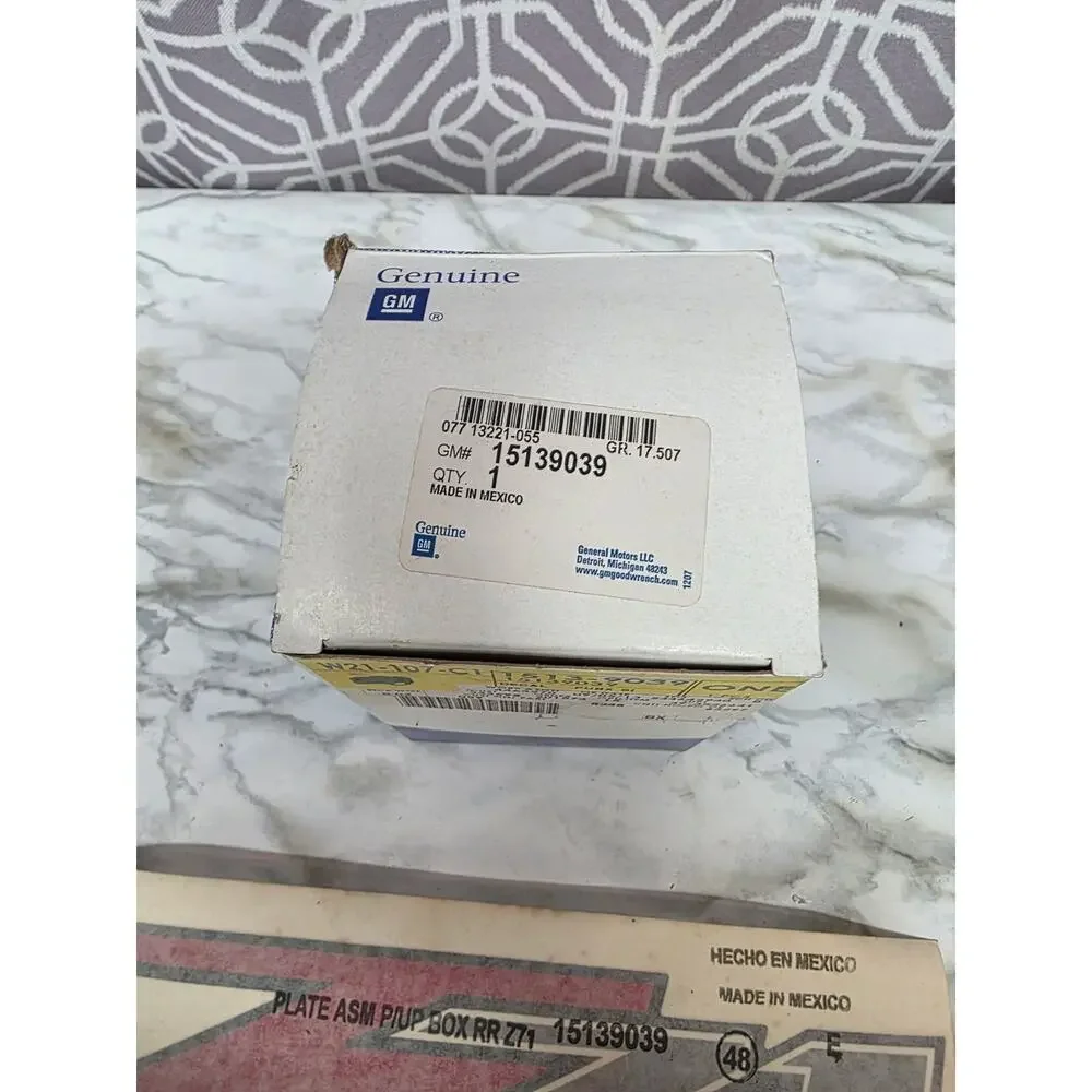 Genuine GM Pickup Box Side Rear Z71 Decal 15139039