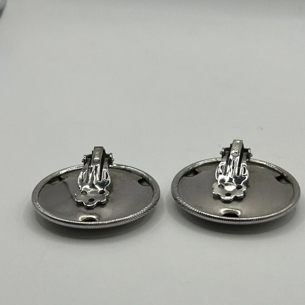 Vintage Lisner Earrings Clip‎ On Brushed Silver Button