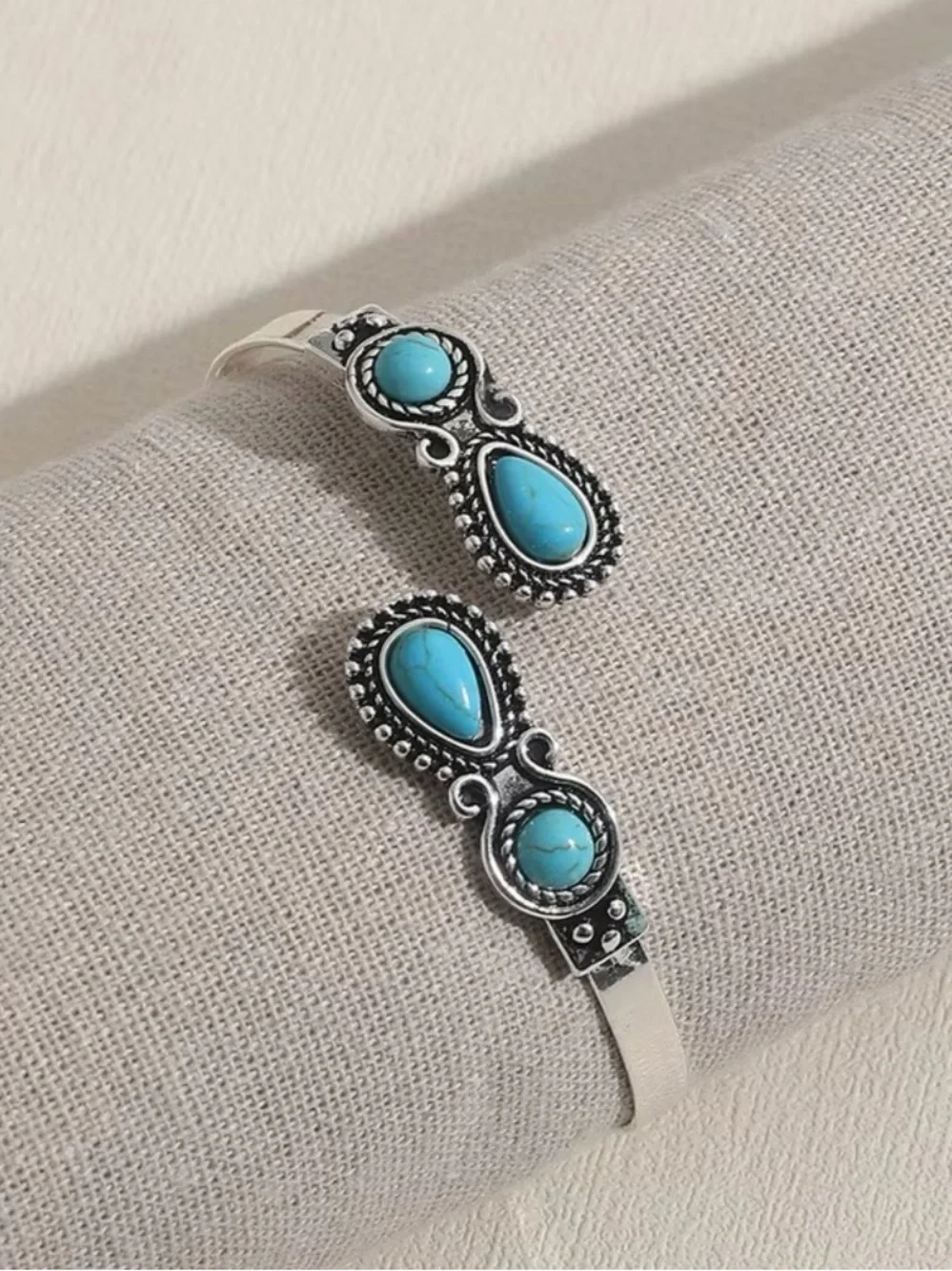 Western Turquoise Stone Silver-Tone Teardrop Cuff Bracelet - Women Jewelry