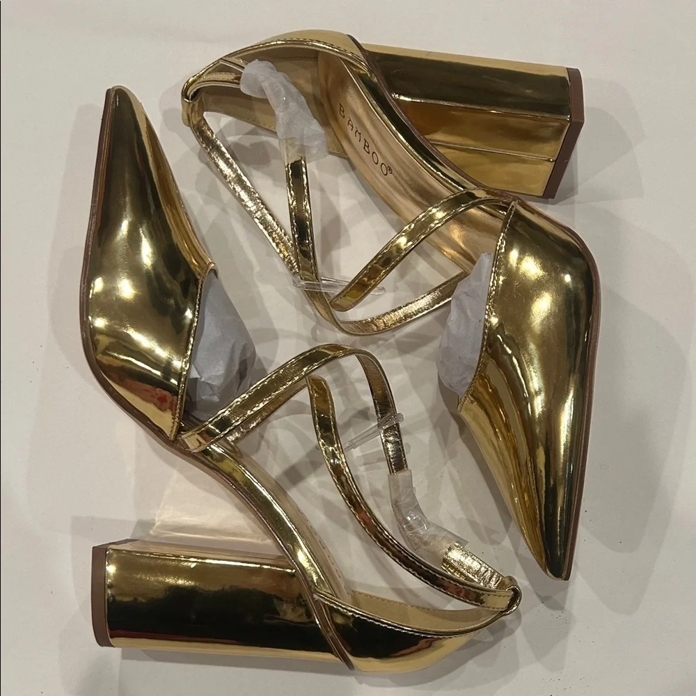 BAMBOO Shiny Metallic Gold disco Pointed toe Women's block Heels 8.5 new in box