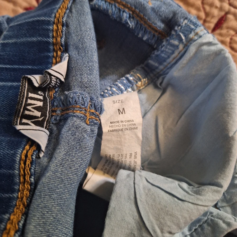 YMI | High-rise Skinny Distressed Jeggings Size M