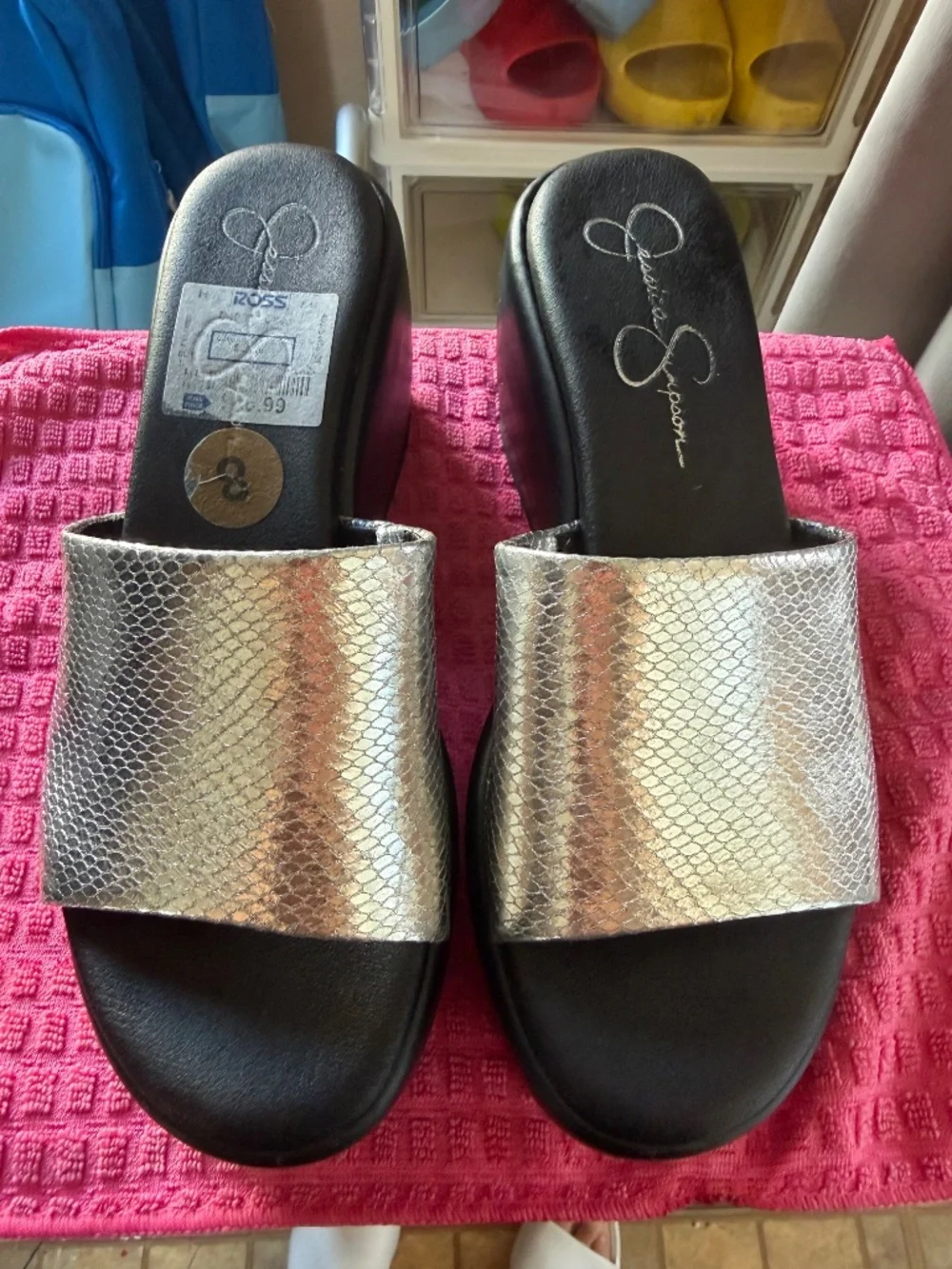 SILVER PLATFORMS
