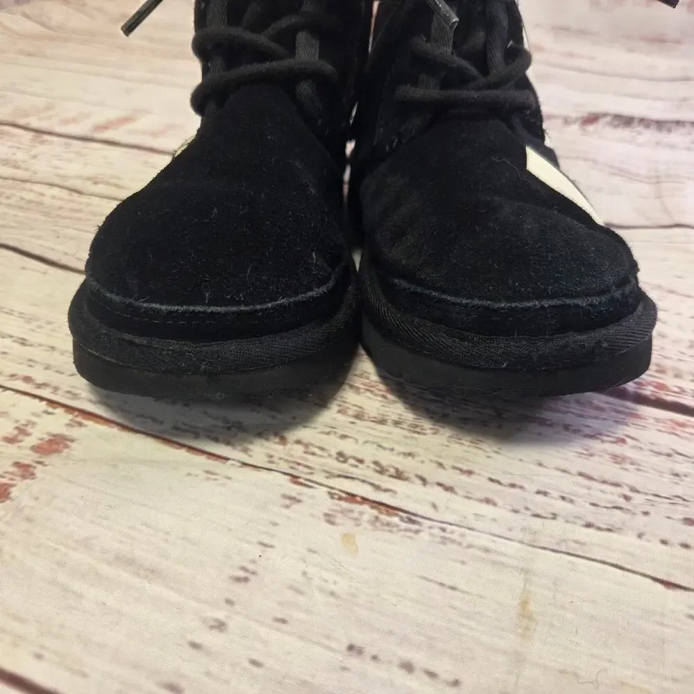 UGG Big Kids Black Lace-Up Boots SIze 7 Bold Logo