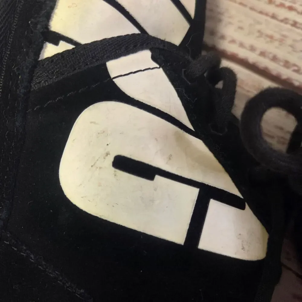 UGG Big Kids Black Lace-Up Boots SIze 7 Bold Logo