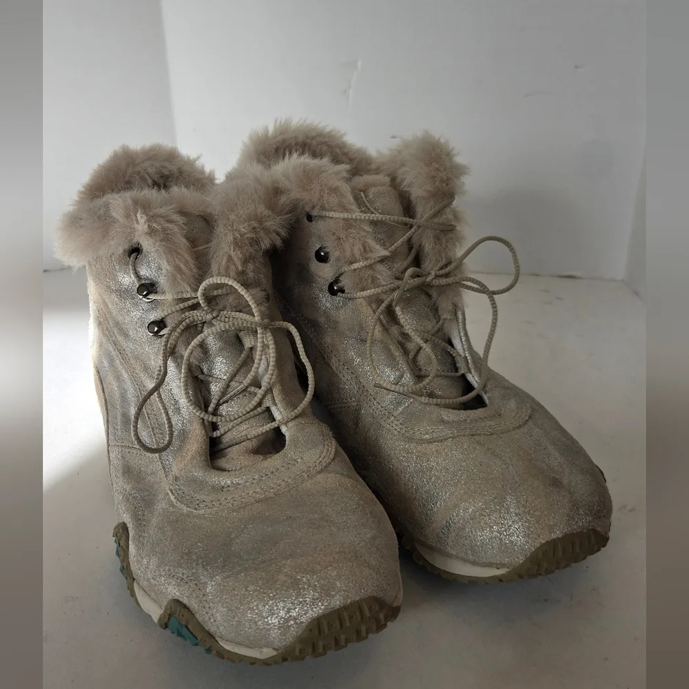kangaROOS Beige Fur-Lined Winter Boots