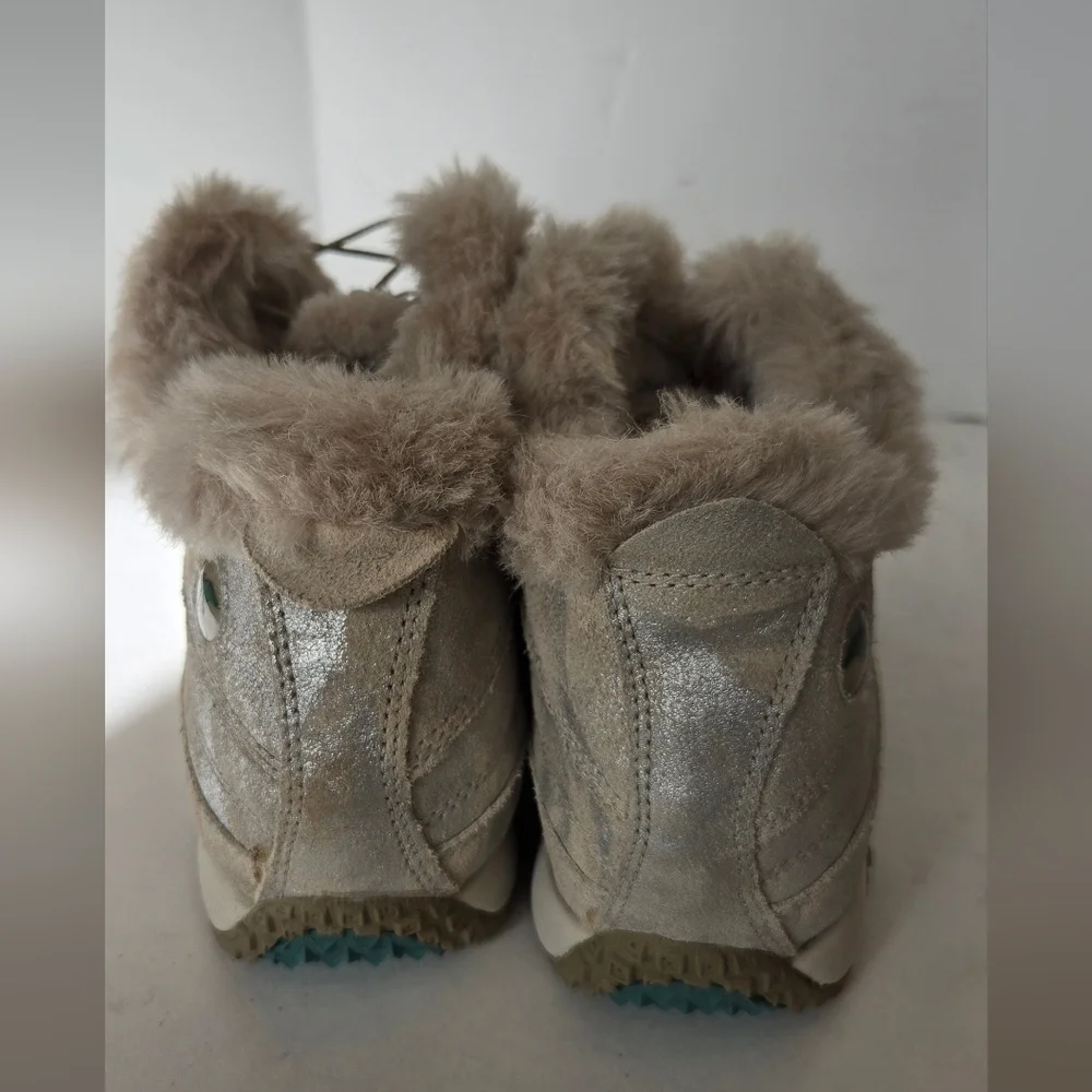kangaROOS Beige Fur-Lined Winter Boots