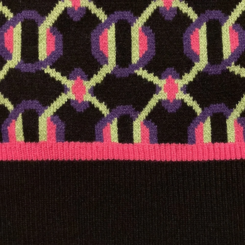 NWT So crop retro sweater vest, punk prep, black and fuchsia, soft, size medium