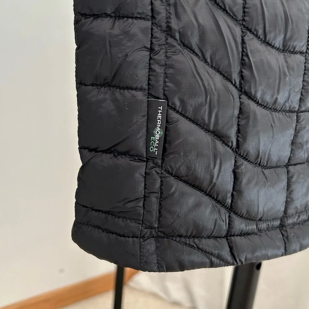 The North Face Thermoball Puffer Vest Black Men’s Small