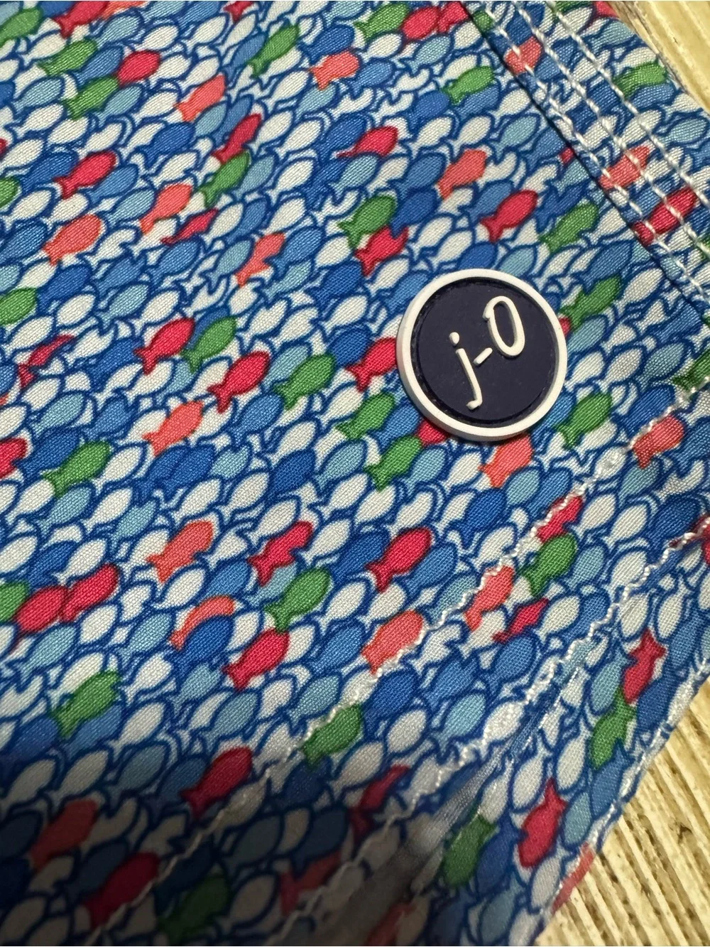 Johnnie-O Men’s M Half Elastic Swim Trunks Red Fin Blue Fin Fish print
