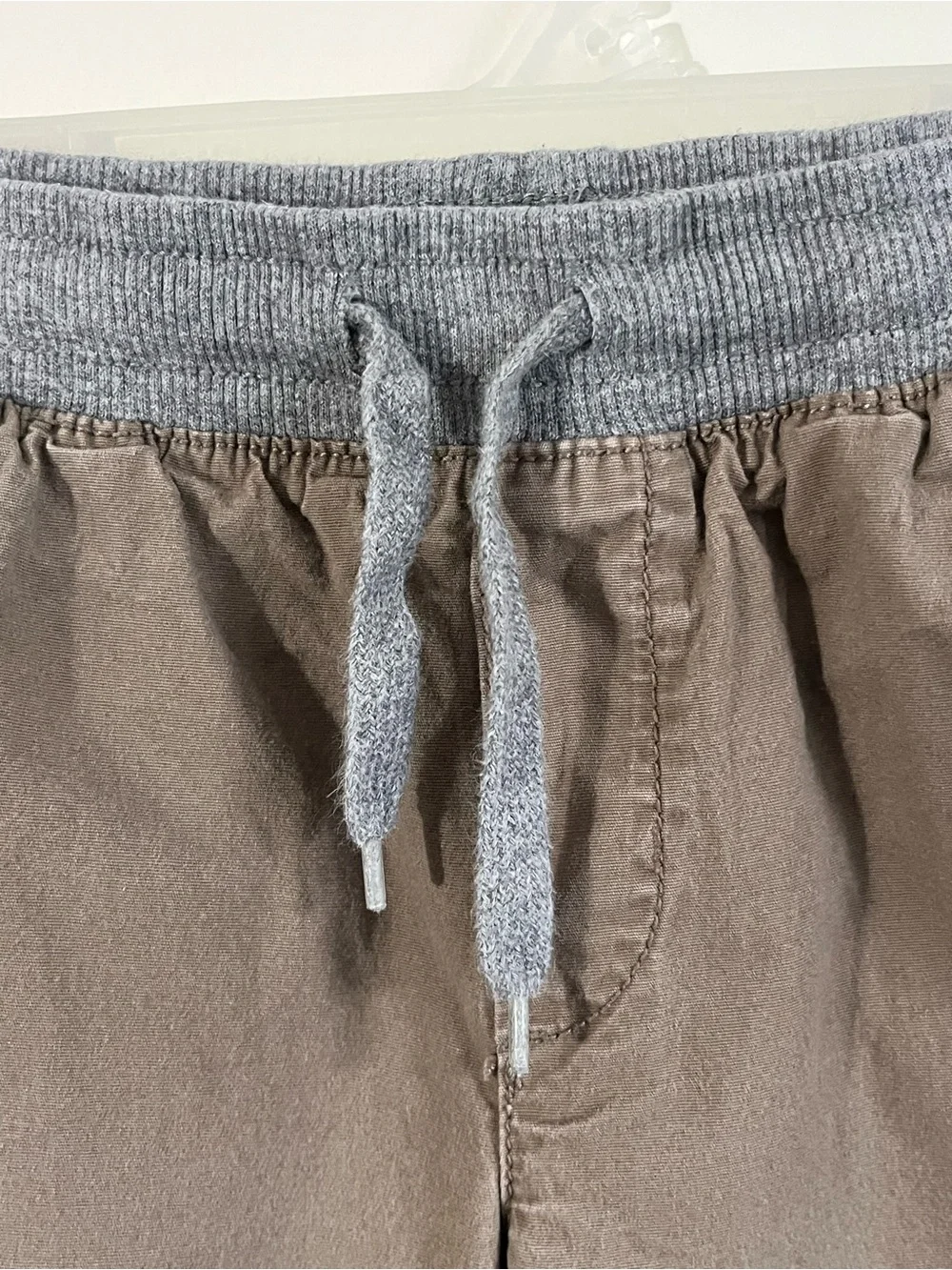 OshKosh B'gosh Khaki Joggers size 4T