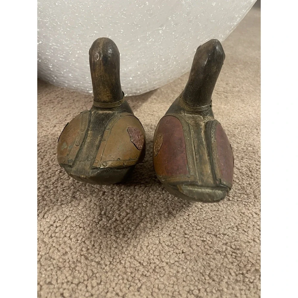 Vintage Old Antique Hand Carved Wooden &‎ Brass Fitted Engraved Work Duck Pair