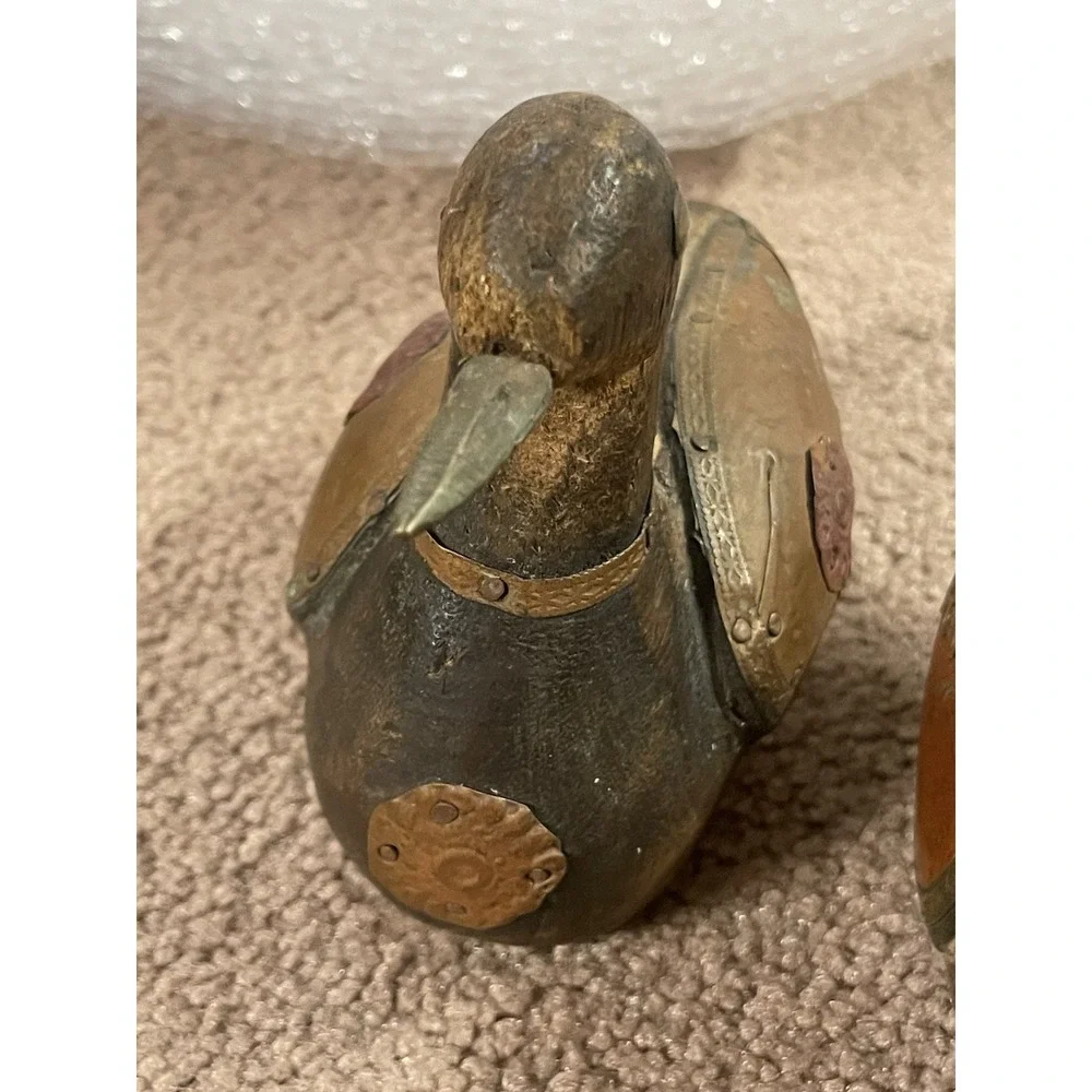 Vintage Old Antique Hand Carved Wooden &‎ Brass Fitted Engraved Work Duck Pair