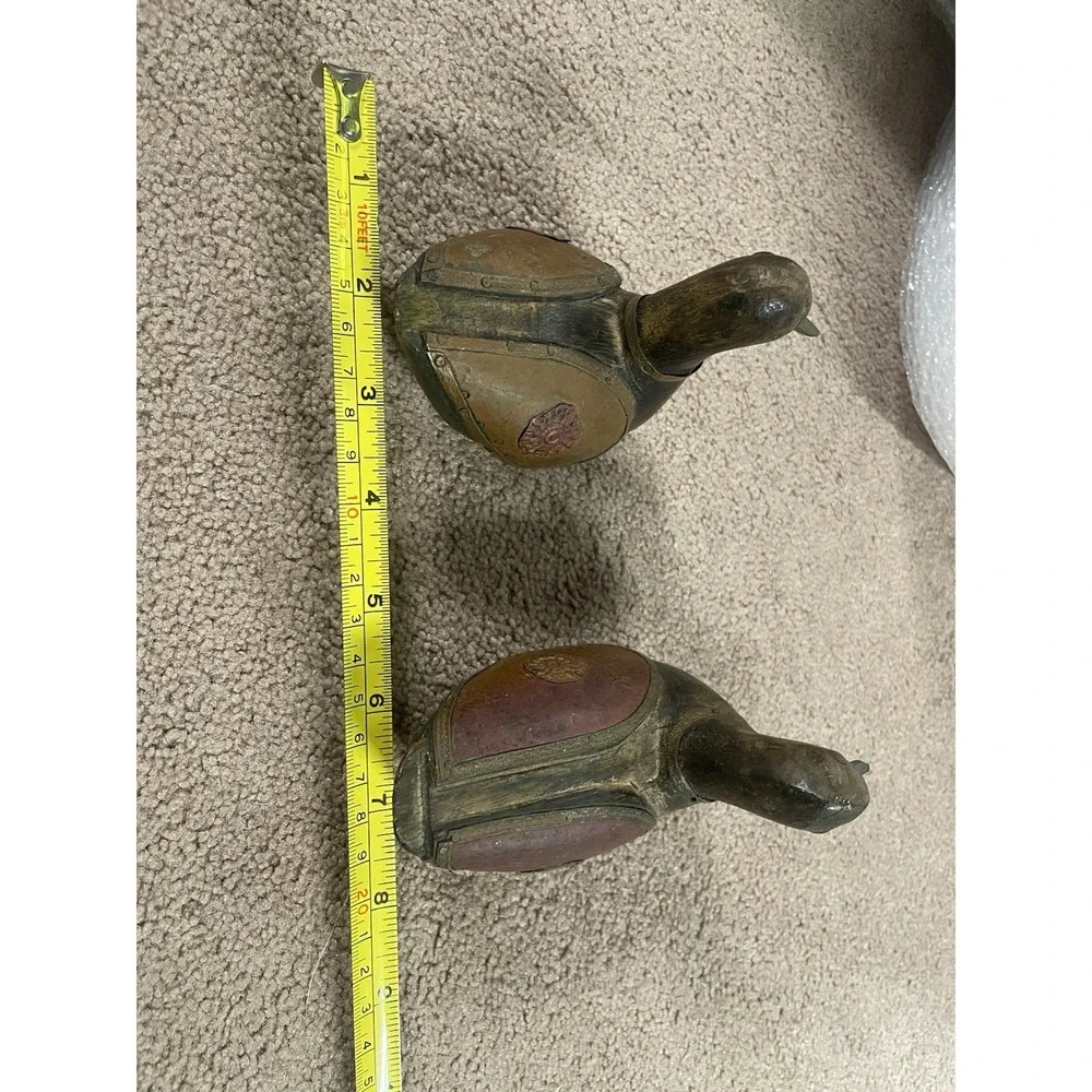 Vintage Old Antique Hand Carved Wooden &‎ Brass Fitted Engraved Work Duck Pair