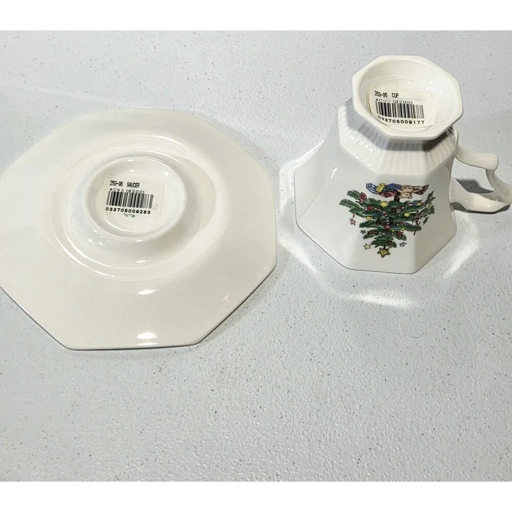 Nikko Christmastime Three-Piece Place Setting in Original Box