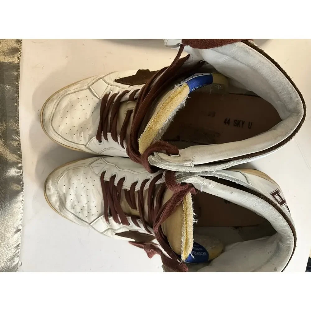 Golden goose Women’s Sky-Star in white nappa leather with chocolate suede star