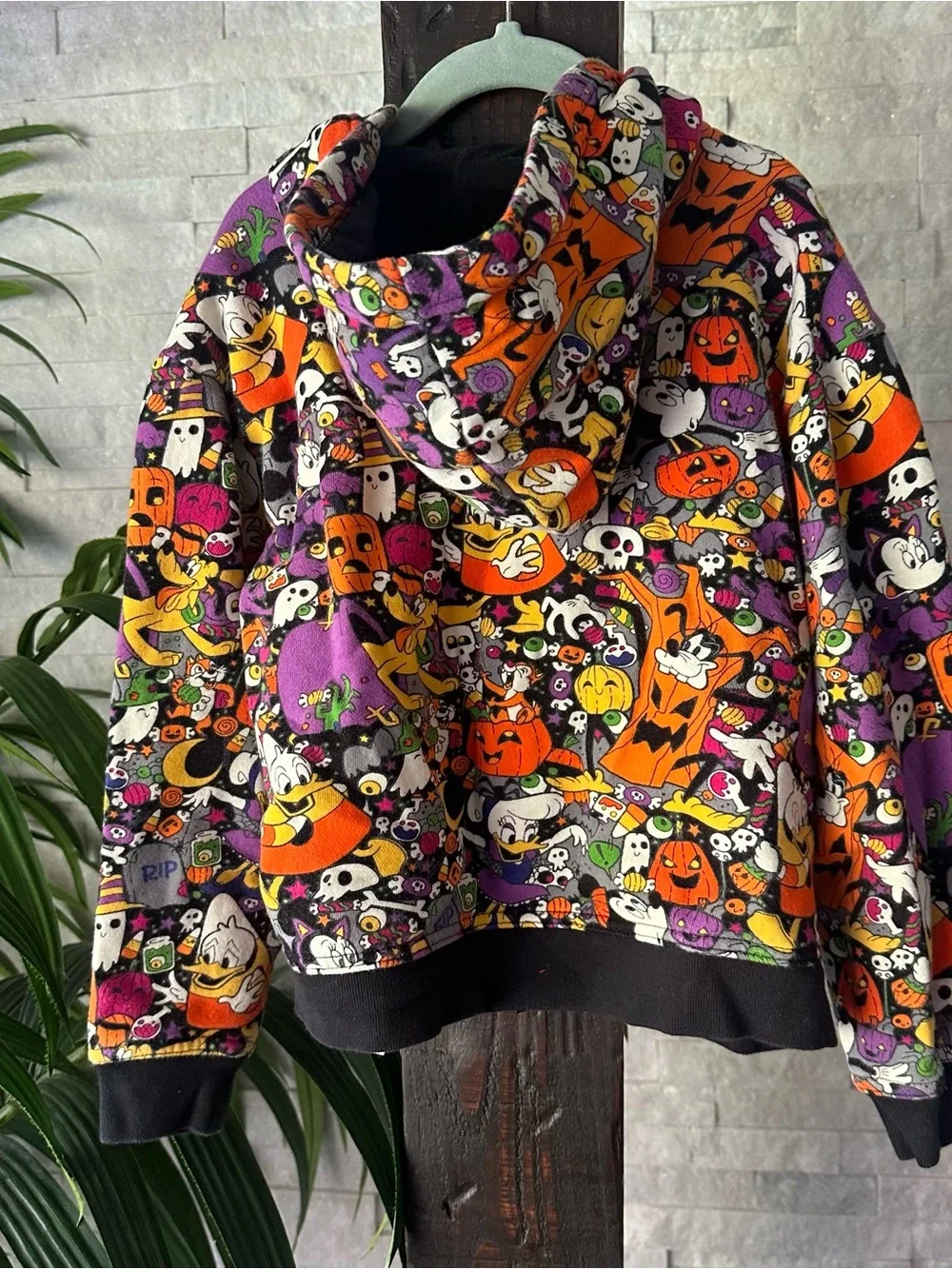 Disney Purple and Orange Halloween Spooky character Hoodie Jacket Kids Small