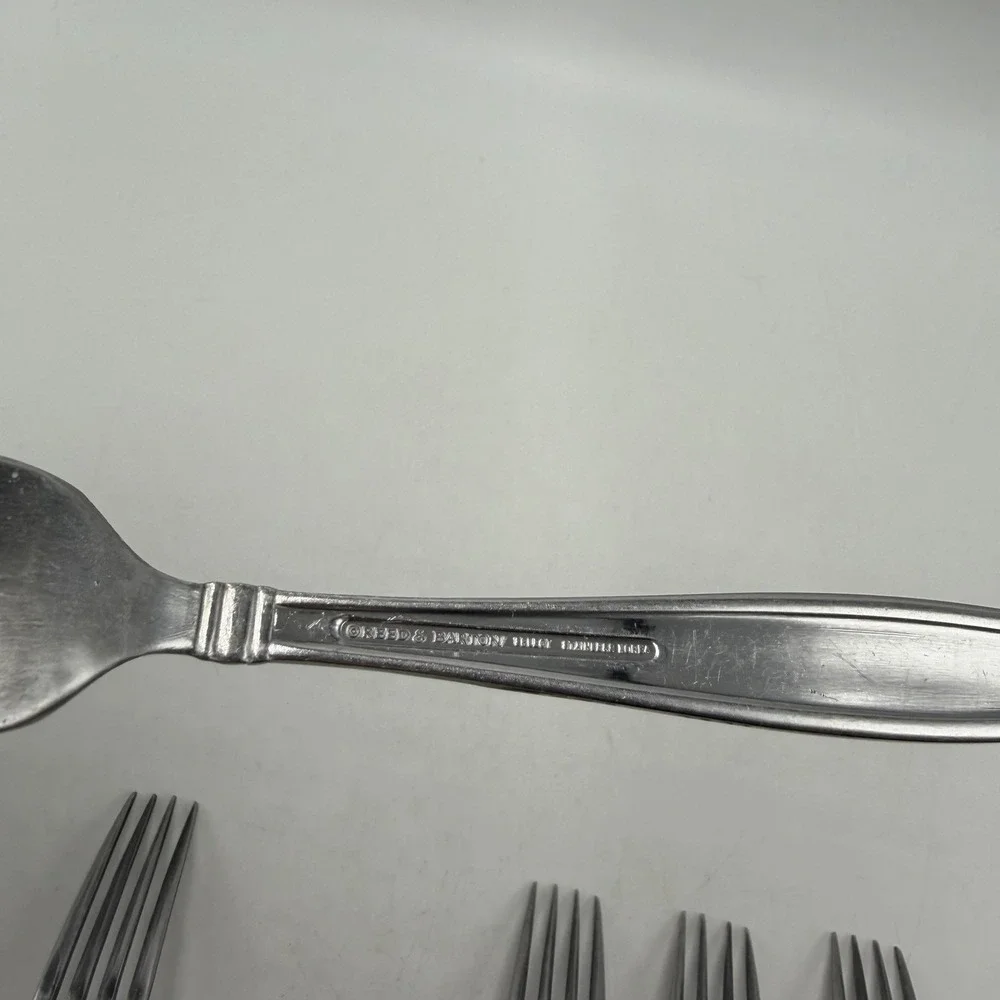 Reed & Barton Select Celebration 5 Dinner Forks Stainless China