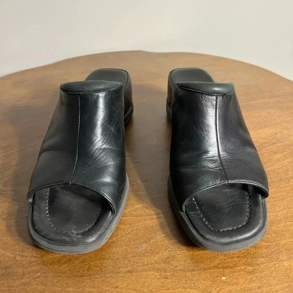 Ecco Black Open Toe‎ Mules 3.5
