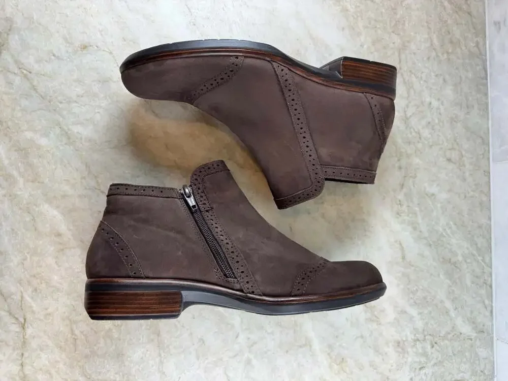 Naot Nefasi Coffee Bean Nubuck Leather Ankle Boots Brogue Zip Women EU 38