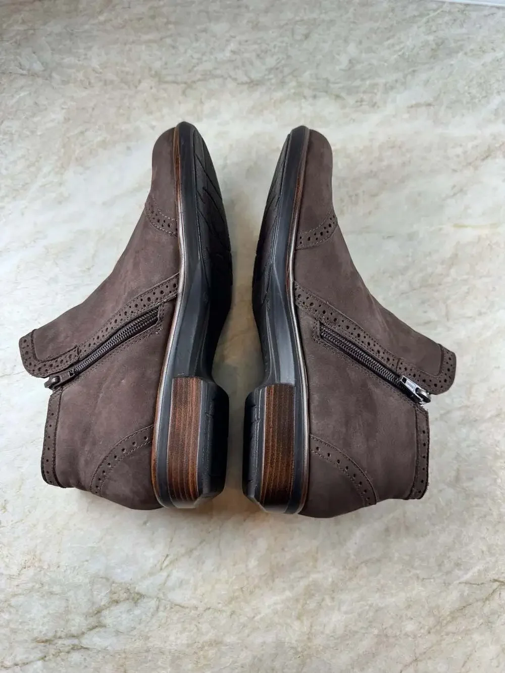 Naot Nefasi Coffee Bean Nubuck Leather Ankle Boots Brogue Zip Women EU 38