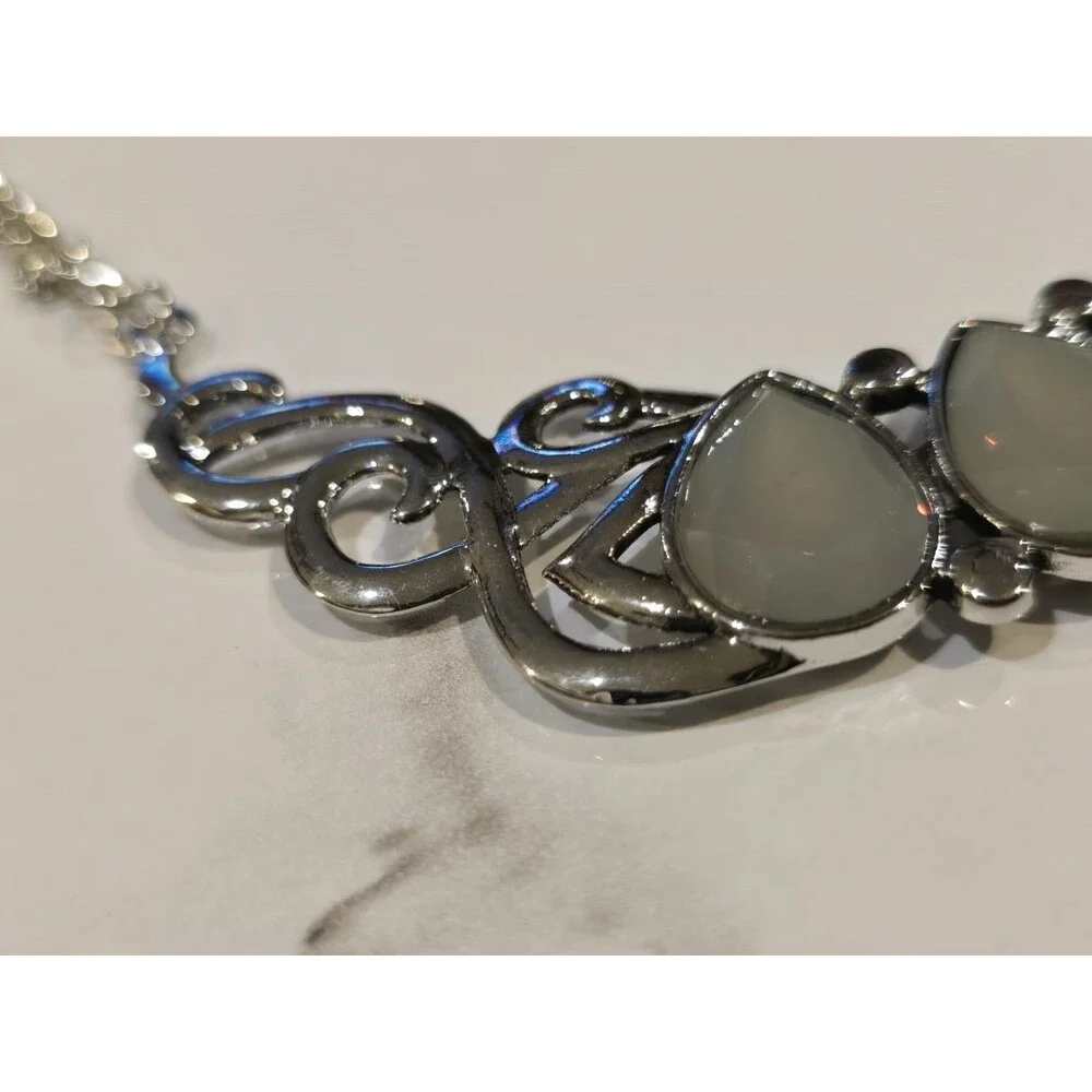 Silver Tone Scrollwork Necklace White Acrylic Teardrop Statement Necklace #1108