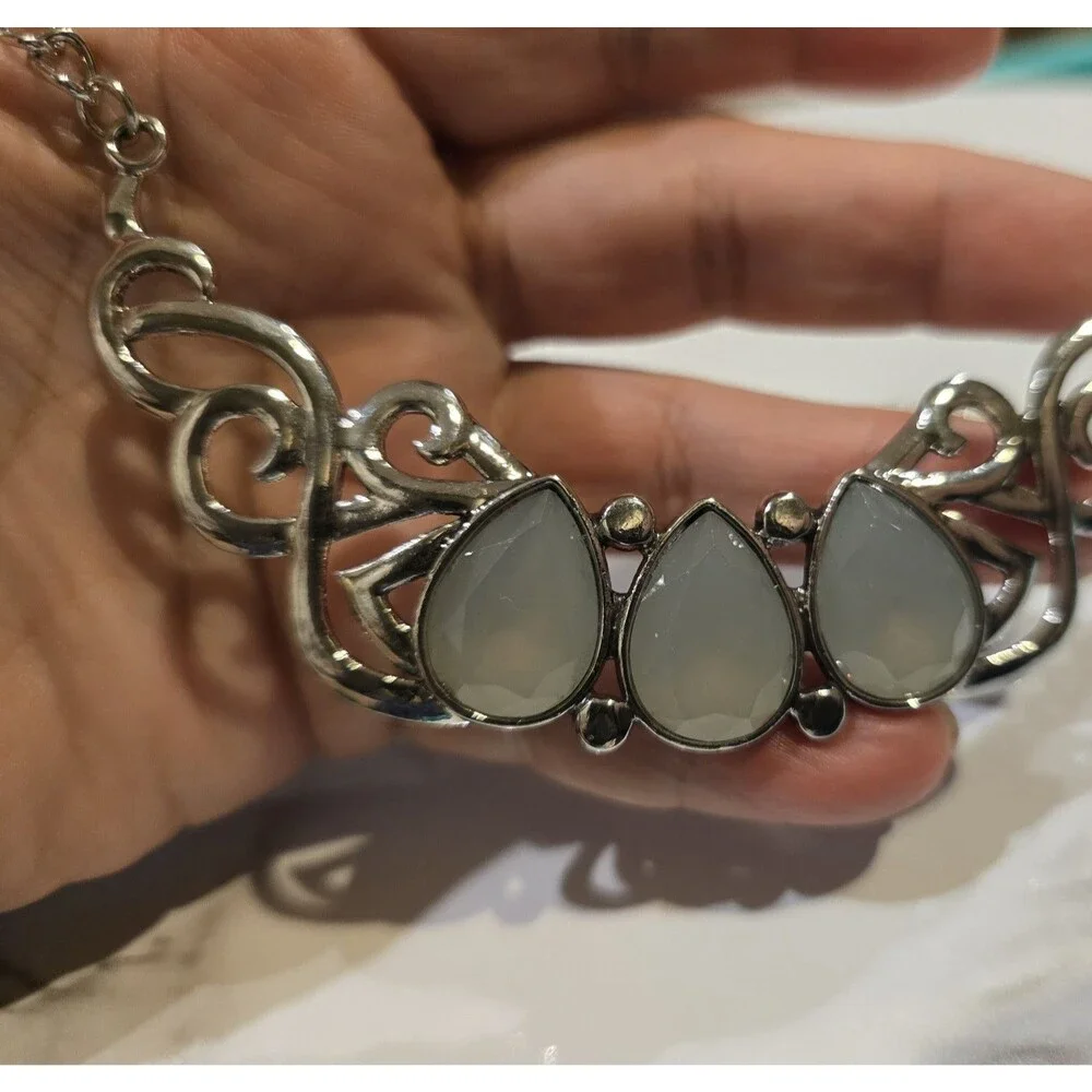 Silver Tone Scrollwork Necklace White Acrylic Teardrop Statement Necklace #1108