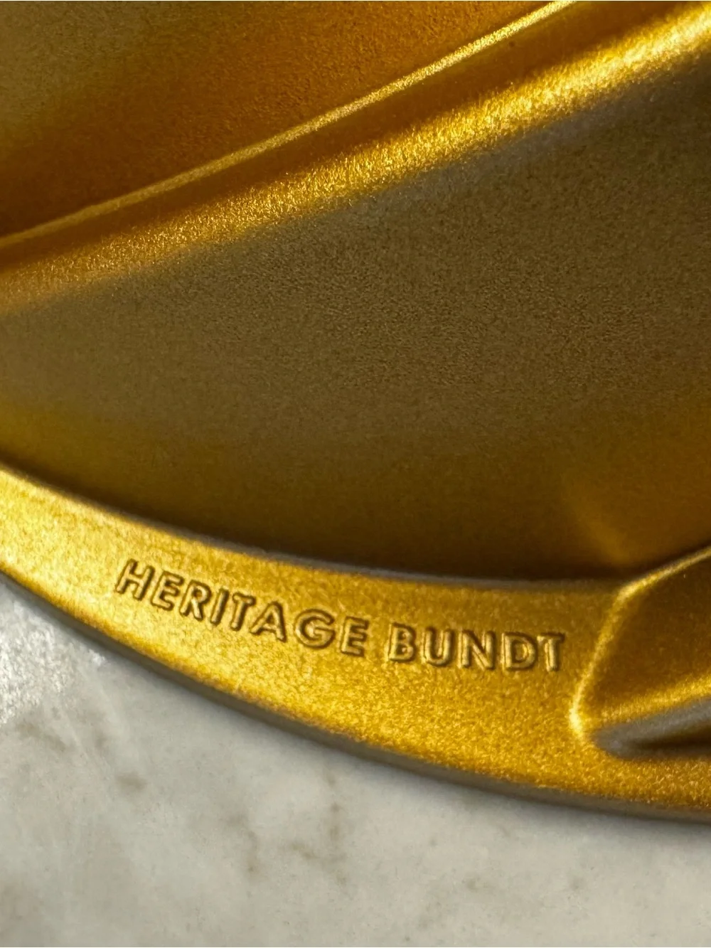 Nordic Ware Heritage Bundt cake pan