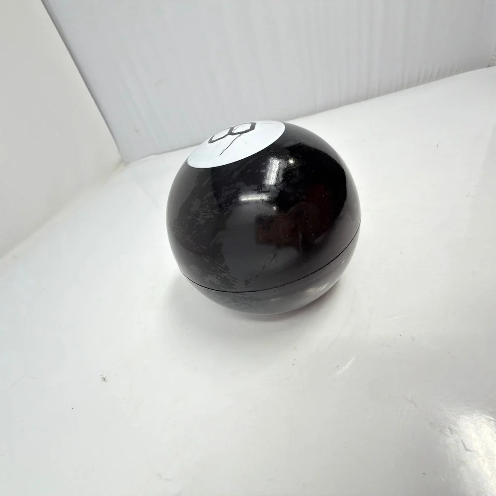 Mattel Magic 8 Ball Fortune Teller Toy Black White Vintage Retro Novelty