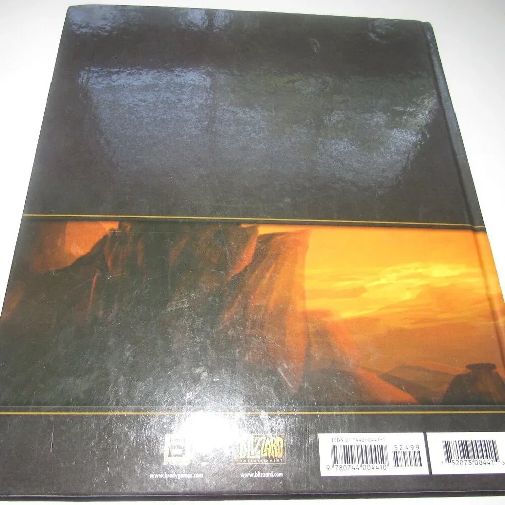 “WORLD OF WARCRAFT ATLAS” Color Illustrated Hardcover Bradygames Strategy Guide