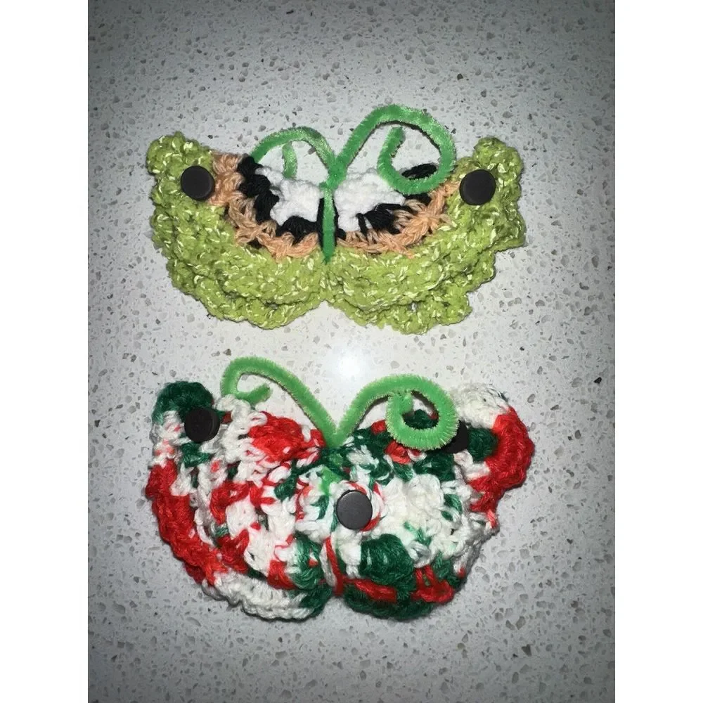 PAIR BUTTERFLY MAGNETS HAND-CROCHETED‎ NEW 4