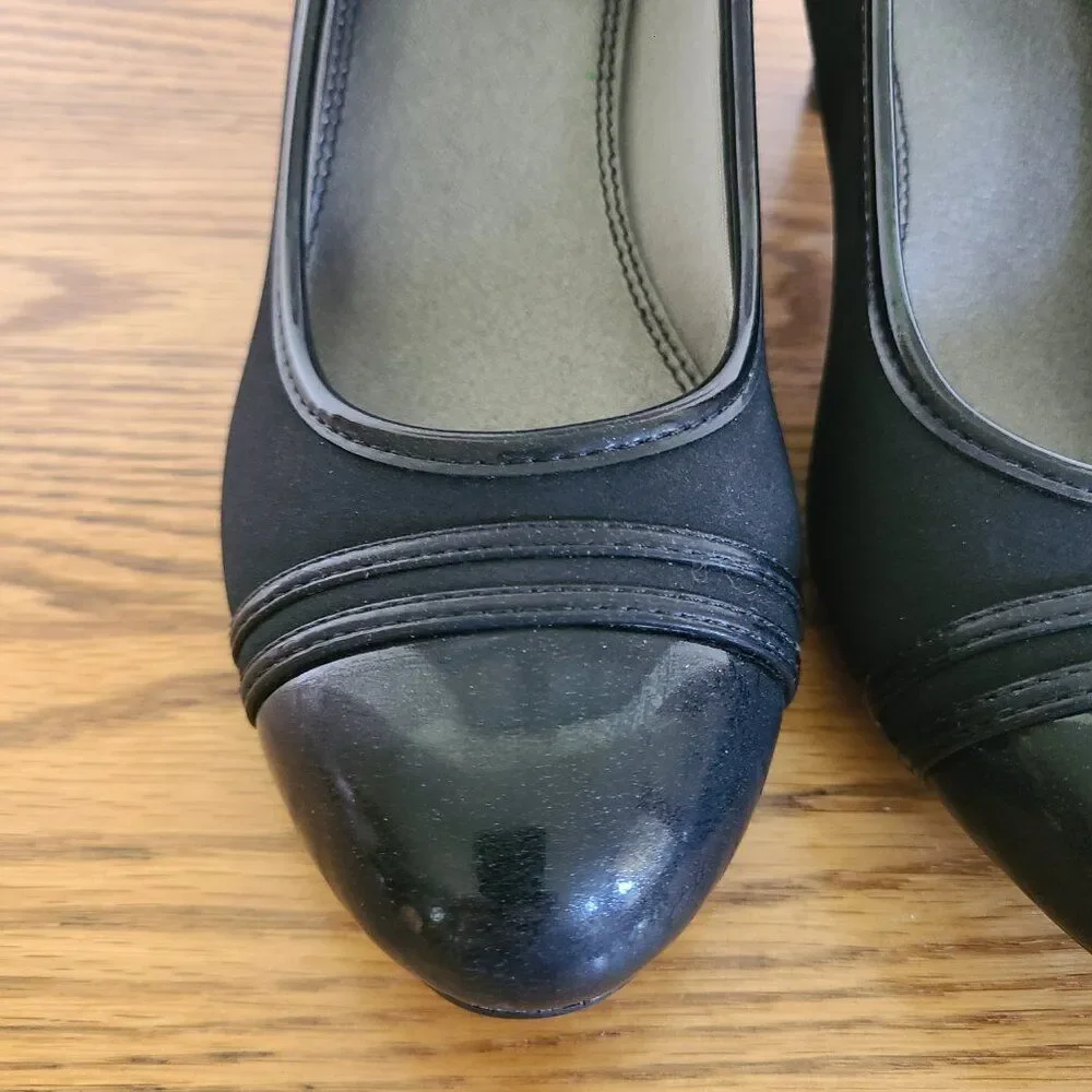 Life Stride Women's Petunia Black Pumps High Heels Shoes Patent And Fabric 8.5M