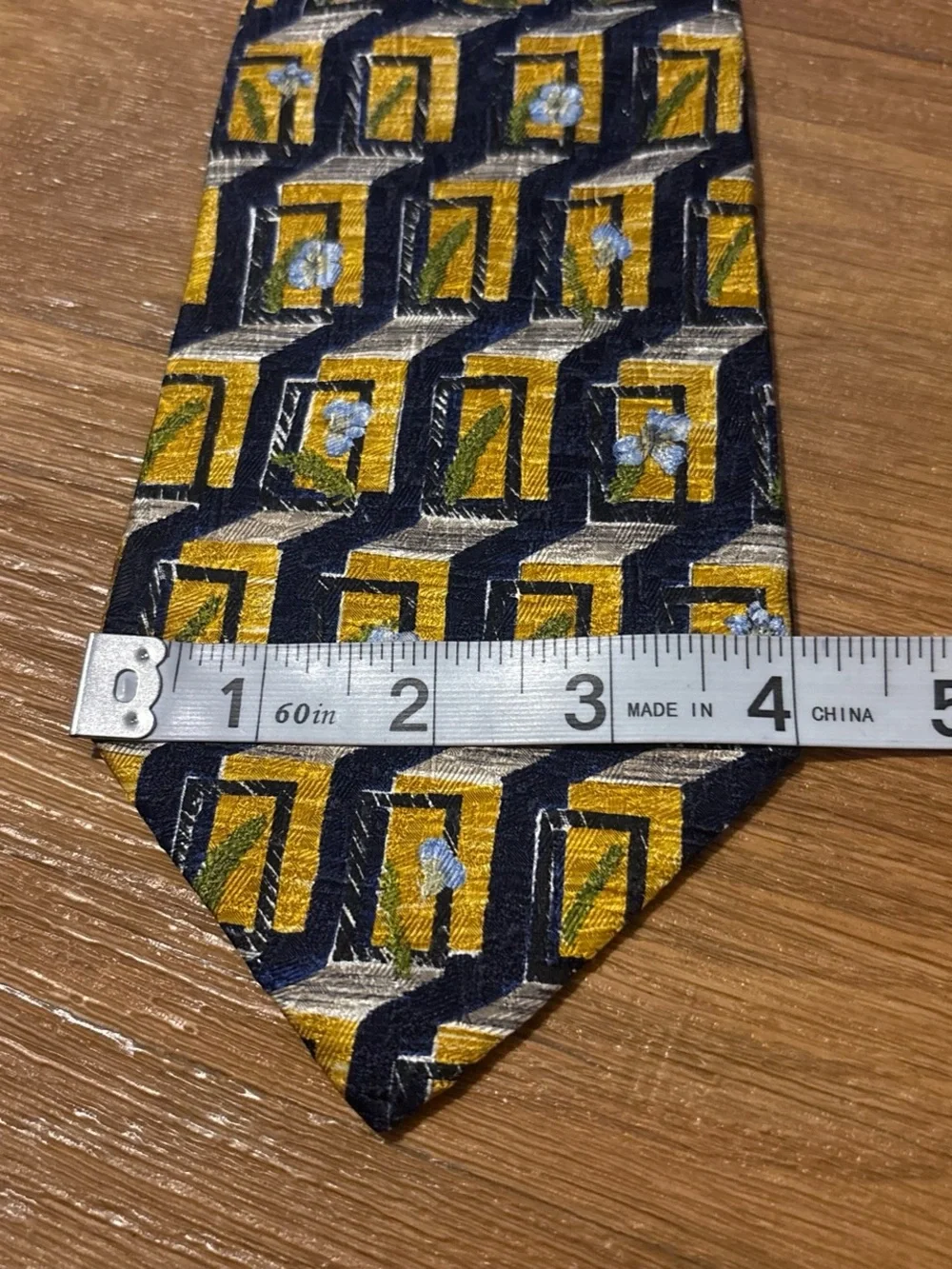 Ermenegildo Zegna Men’s Silk Tie Made In Italy Blue/Gold Geometric Floral Design