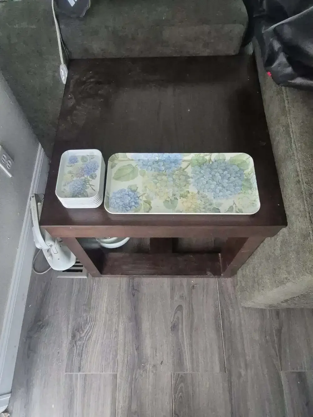 Hydrangea Melamine Serving Tray and Small Dishes Set Made in Italy