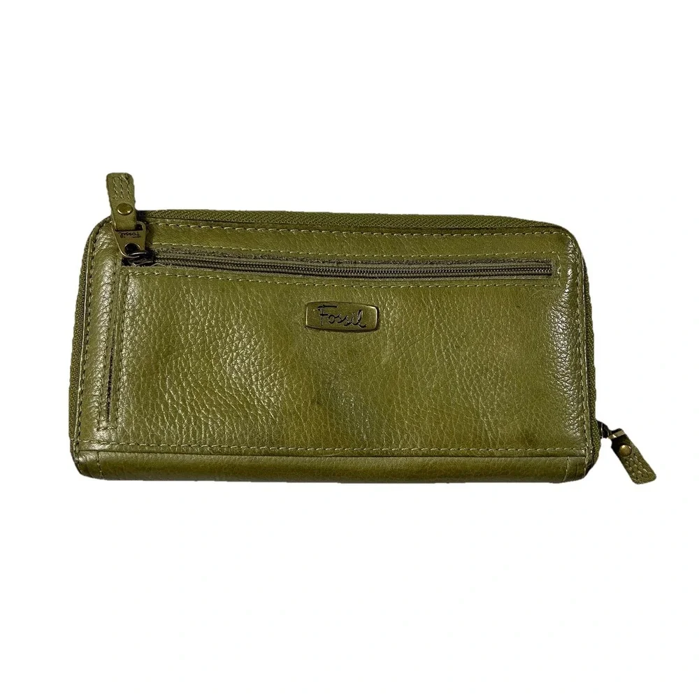 FOSSIL Avocado Green Pebble Leather Zip Around Wallet Card Holder Quiet Luxury