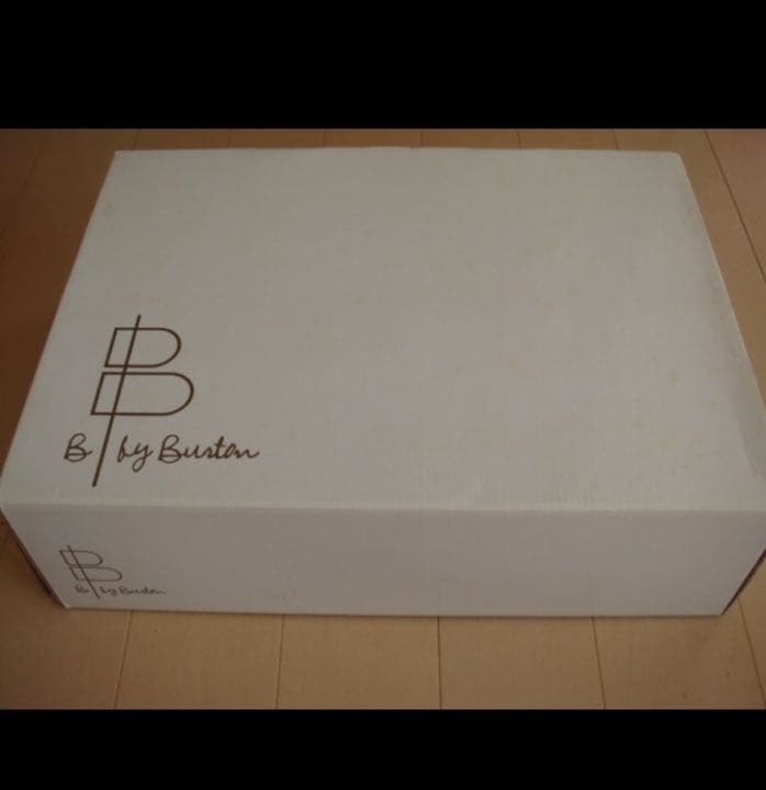 BURTON Snowboard Limited Edition Floral Pattern Boots White